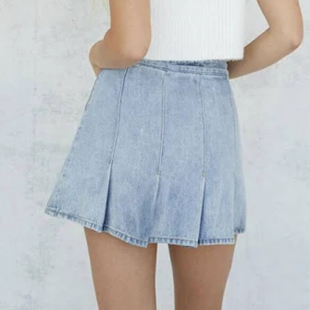 NWT LE LIS Pleated Denim Tennis Mini Skirt M - Picture 3 of 7